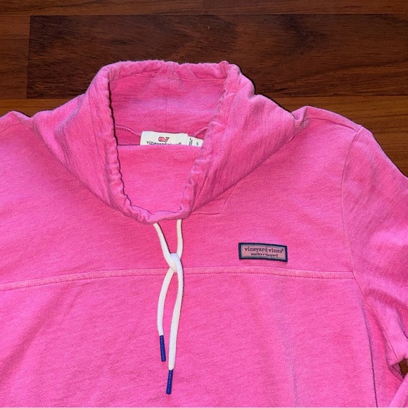 Vineyard Vines Garment Dyed Funnel Neck Shep Shirt BRight Pink
Size Small - Picture 4 of 5
